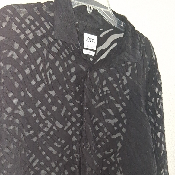 Zara Black Geometric Button-Up Blouse - Picture 3 of 5